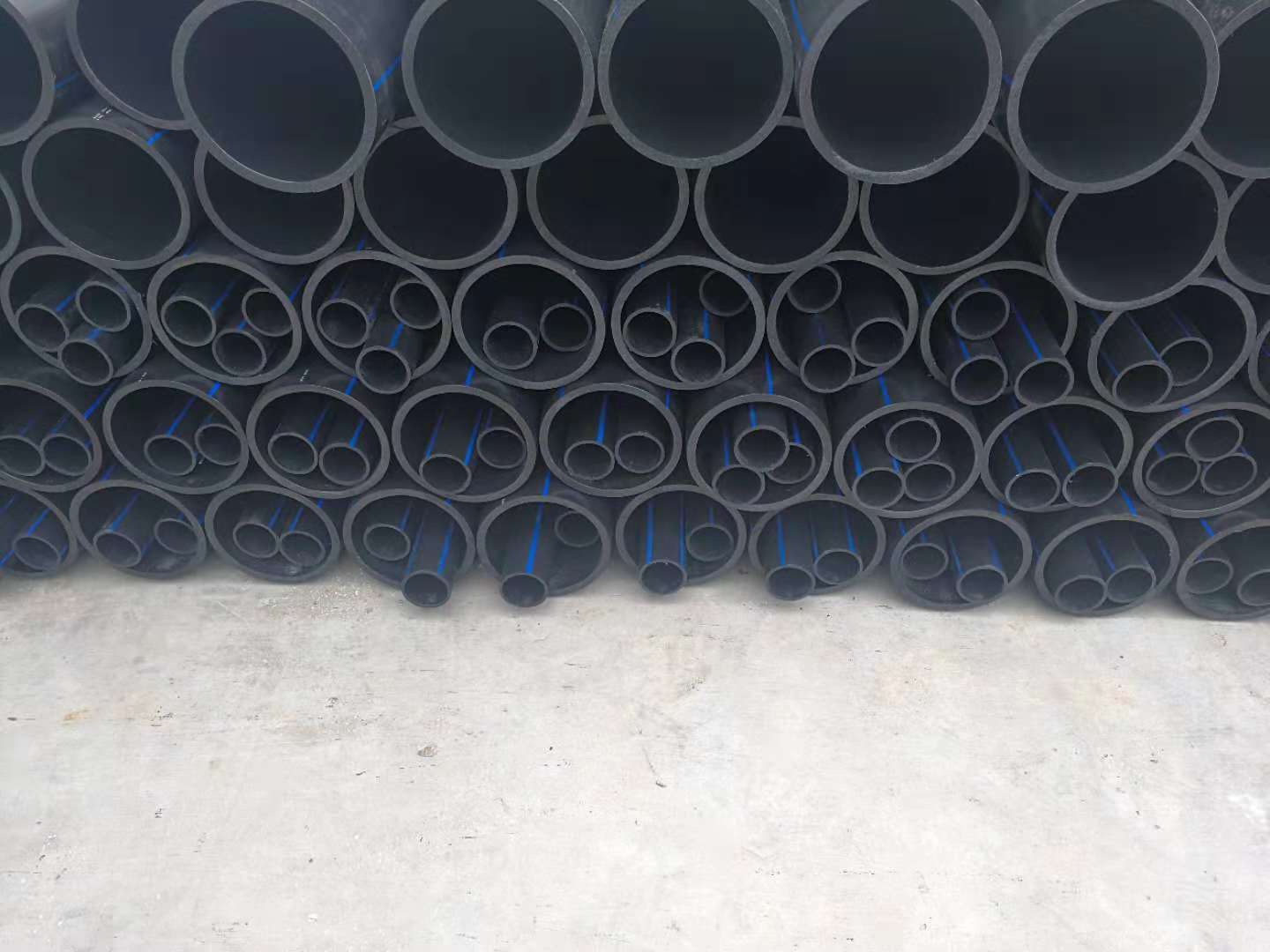 PE廠區(qū)排污管