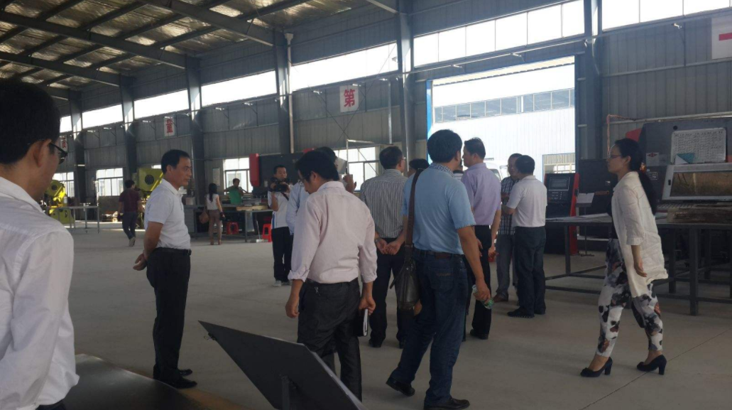 長(zhǎng)龍PE管生產(chǎn)車(chē)間